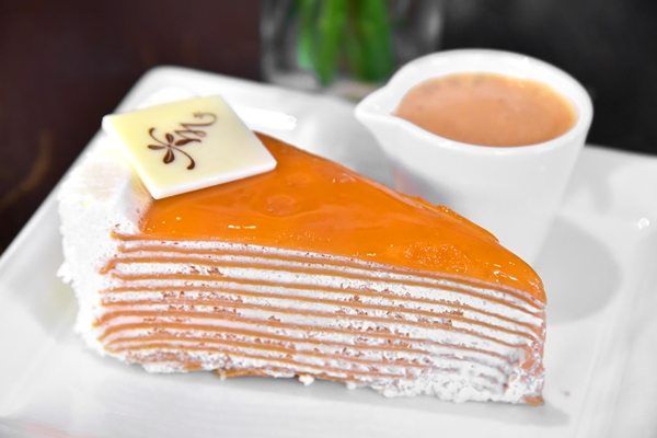 Thai Tea Crepe Cake (120+ THB) (1)