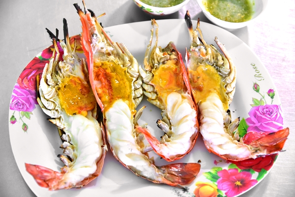 กุ้งแม่น้ำเผา (800 THB) (1)