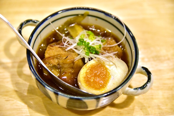 บูตะคาคุนิ