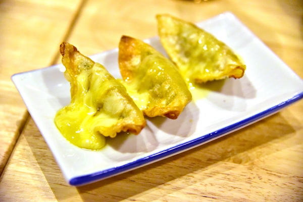 เกี๊ยวซ่าชีส