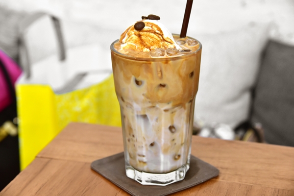Australian Iced Cafe Latte (140+ THB)