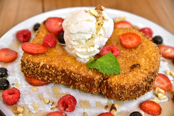 Crispy French Toast (280+ THB) brioche (2)