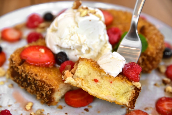 Crispy French Toast (280+ THB) brioche (3)