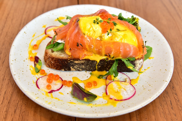 Egg Mikado (320+ THB) orange hollandaise sauce (1)