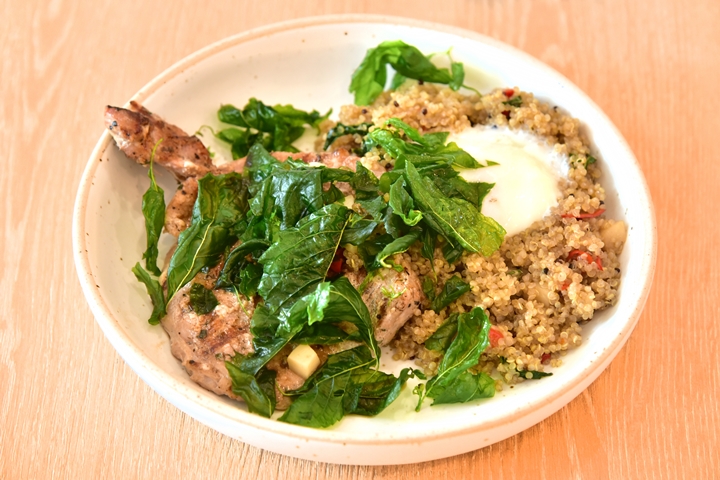 Fried Quinoa Holy Basil with Pork Shoulder Steak (280++ บาท) (1)