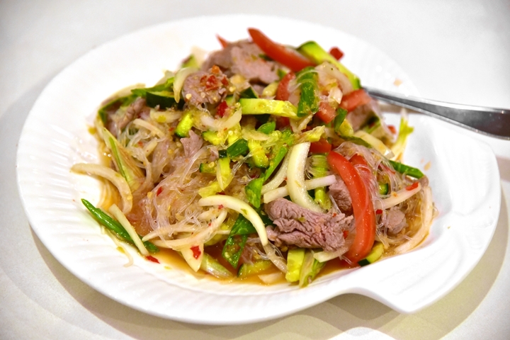 Grass Noodle Salad with Beef