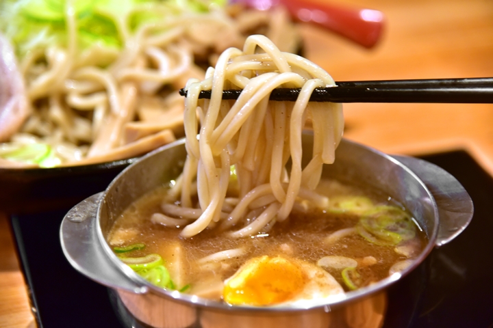 Noko Tsukemen (200+ บาท) + Zembu Topping (100+ บาท) + Omori (40+ บาท) 500 กรัม (3)