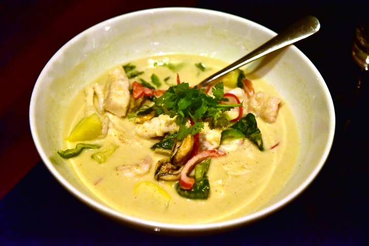 Seafood Green Curry