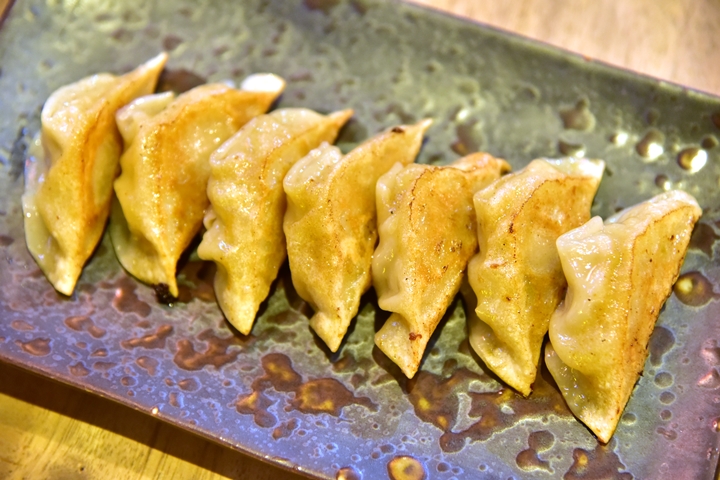 Sudachi Gyoza (179++ บาท) เนื้อน่องไก่ พริกไทย มะนาวสุดาฉิจากเมืองโทกูชิมา (2)