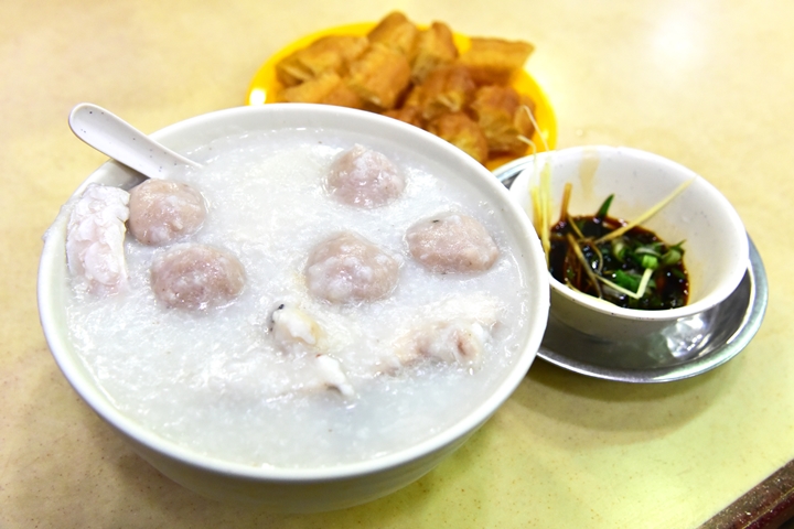 fresh-fish-fillet-meat-ball-congee-52-hkd-1