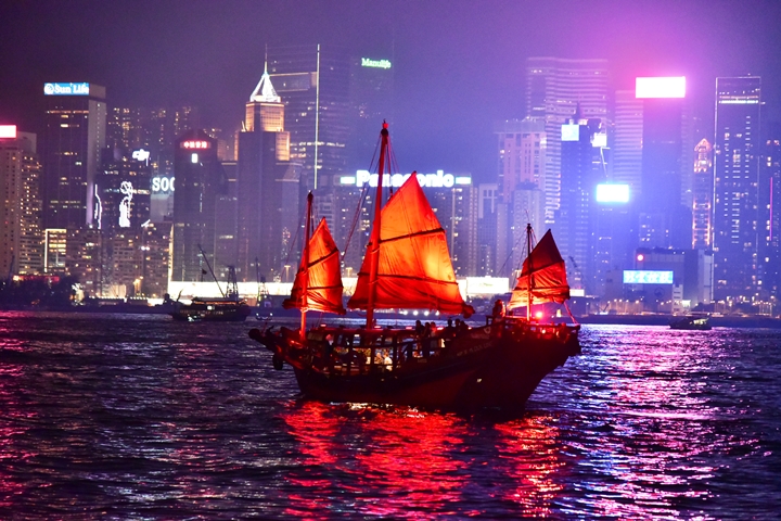 symphony-of-lights-13