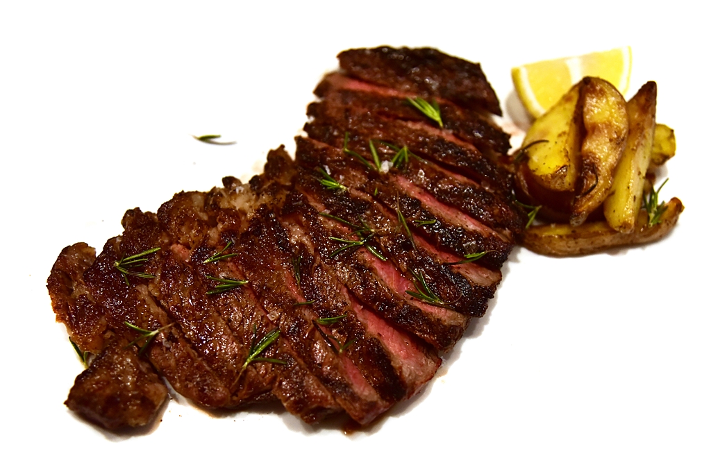 สเต็กเนื้อของร้าน Giglio Trattoria Fiorentina